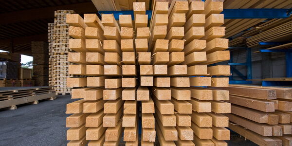 Doppellatten im Regalsystem